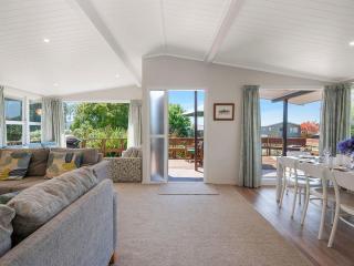 Wharewaka Hideaway - Wharewaka Holiday Home - Taupo - 3