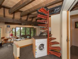 Crows Nest - Queenstown Holiday Home - Queenstown - 3