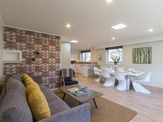 Alchemy Cottage - Arrowtown Holiday Home - 9