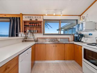 Heights Haven - Acacia Bay Holiday Home - Taupo - 4