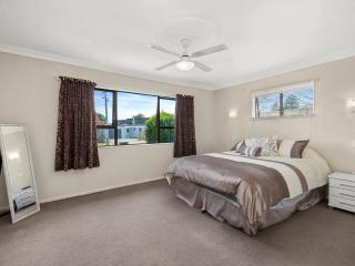 Heathcote Cottage - Taupo Holiday Home - 4