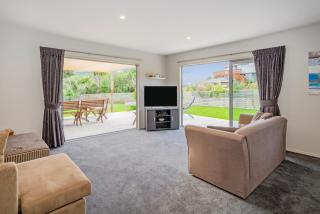 The Blue Rendevous - Whangamata Holiday Home - 8