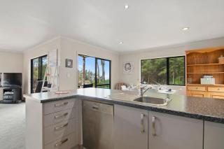 Hillside Hideaway - Kaiteriteri Holiday Home - Kaiteriteri - 4