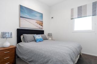 Rooftop Retreat - Mount Maunganui Holiday Home - 1