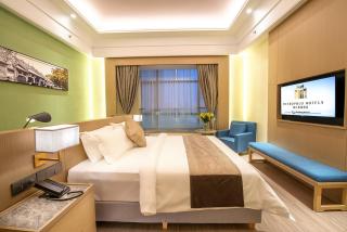 Metropolo Hotel-Guangzhou baiyunzhan jiangnan market canton fair phase free shuttle bus - Guangzhou - 1