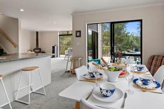 Hillside Hideaway - Kaiteriteri Holiday Home - 8