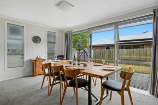 Maison de Maude - Lake Hawea Holiday Home - Lake Hāwea - 3