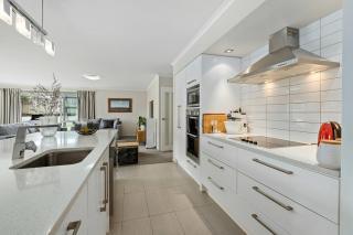 Maison de Maude - Lake Hawea Holiday Home - 1