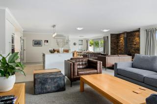 Maison de Maude - Lake Hawea Holiday Home - Lake Hāwea - 0