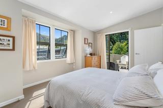 Lavender Country Cottage - Arrowtown Holiday Home - Arrowtown - 2