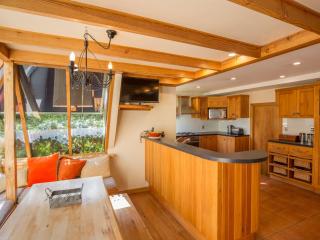 McAlister House - Queenstown Holiday Home - 2