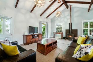 Central Peach - Queenstown Holiday Home - Queenstown - 0