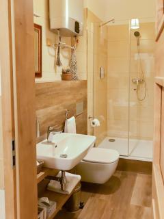 Golden Wood Apartments - 2