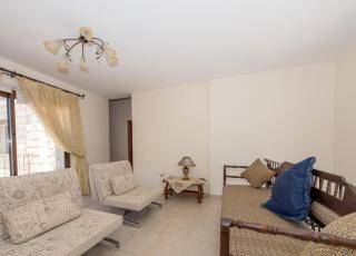 Stephanie Villa - Simou - 2