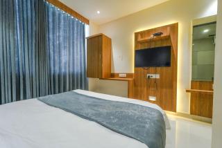 FabHotel New Empire - 6