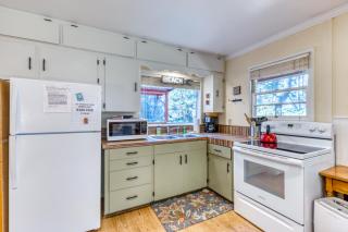 Woodland Cottage by the Sea - 2