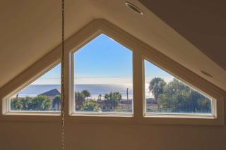 Sea Breeze Villa - Folly Beach - 4