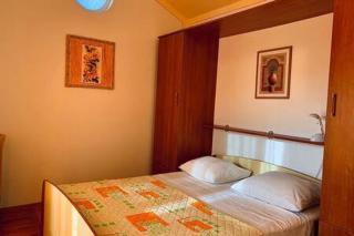 APATRMANI TUTA Kukljica - 7