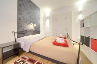 Logo apartments 5 min walk to main square - 5