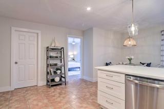 Beach House with Pool 3 Mi to Anna Maria Island! - 6