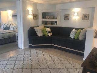 Long Lake Waterfront Bed and Breakfast - 1