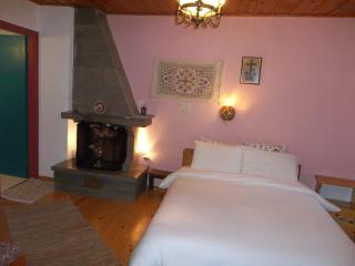 Lakis Rooms - Papingo - 3