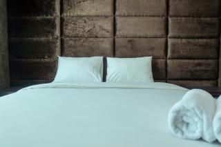 Good Location with Simply Furnished 1BR Apartment Woodland Park Residence By Travelio - Jakarta - 9