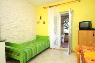 Apartments and rooms with a swimming pool Novalja, Pag - 9334 - 3