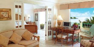 Blue Waters Resort and Spa - 9