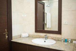 Ace Premier Hotel - 4