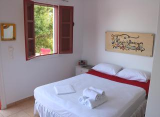 Flora's Red Studios - Adamas - 4