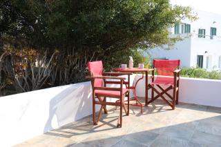 Flora's Red Studios - Adamas - 6