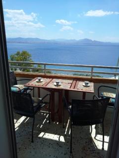 Atlas Apartment with Private Beach and SeaView - Loutraki - 7