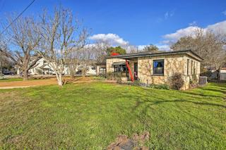 Retro Updated Blanco Abode - Steps to Main Street! - 2