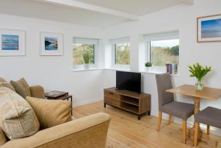 Hillside Studio - 5