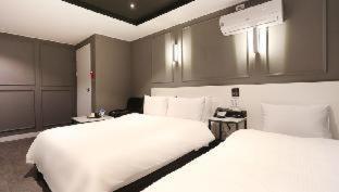 Louis Hotel - 6