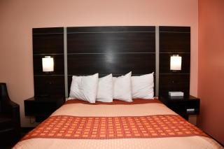 Regency Inn & Suites Faribault - Faribault - 8