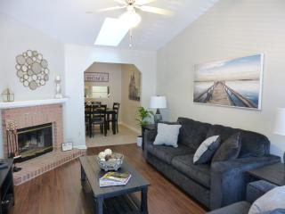 Entire - Beautiful townhouse in Tally near everything! - Tallahassee - 0