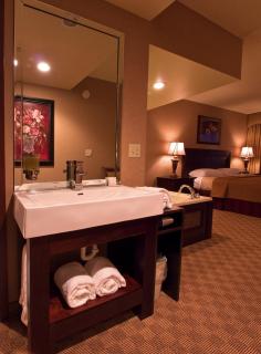 Salvatores Grand Hotel - Williamsville - 7