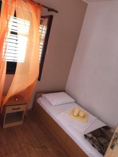 Apartments by the sea Pirovac, Sibenik - 15403 - Pirovac - 9