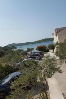 Apartments by the sea Pirovac, Sibenik - 15403 - Pirovac - 4