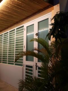 CozyBeach large 1BdrApt 50 steps from Atlantic Ocean private street between Ocean Park & Isla Verde 5 mins from Airport - 7