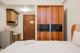 Comfy and Minimalist Studio Apartment Scientia Residence Tower B By Travelio - Tangerang - 1