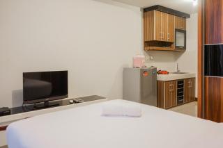 Comfy and Minimalist Studio Apartment Scientia Residence Tower B By Travelio - Tangerang - 8