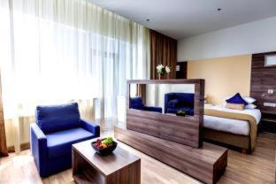 Ramada Encore Kyiv - Kyiv - 6