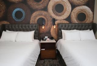 Hotel Indigo Naperville Riverwalk by IHG - Naperville - 1