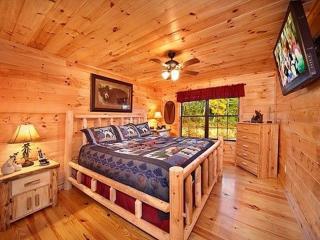 Caught Ya Peek'n Cabin - McCookville - 4