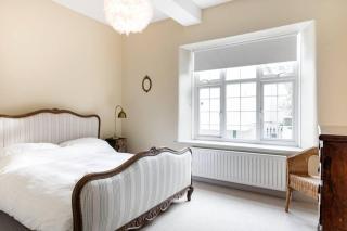 Stylish, large family cottage with views, garden - Dartmouth - 2