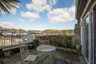 Stylish, large family cottage with views, garden - Dartmouth - 1