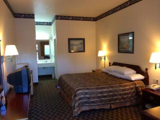 Super 8 by Wyndham Bastrop TX - Bastrop - 9